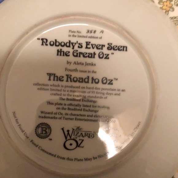 Wizard of Oz Collector Bradford Exchange 4 Plates - Picture 3 of 5